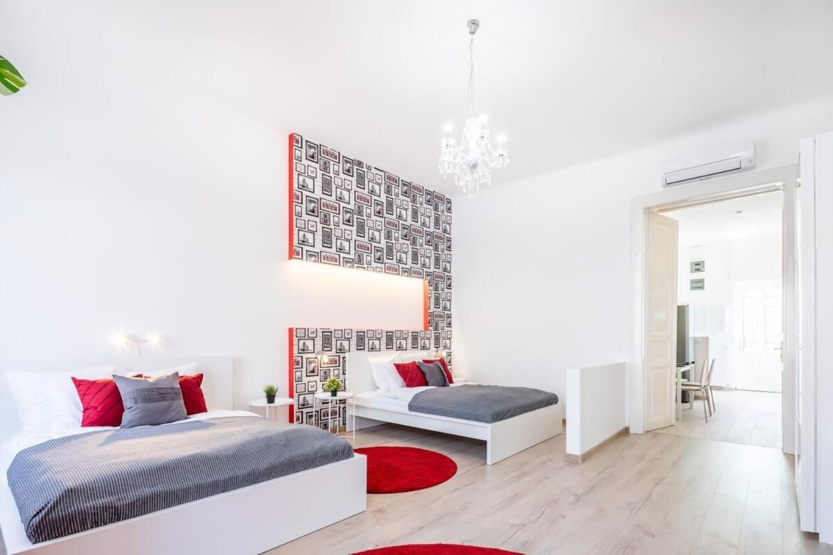 Super Central Convenient Apartment Budapest Luaran gambar