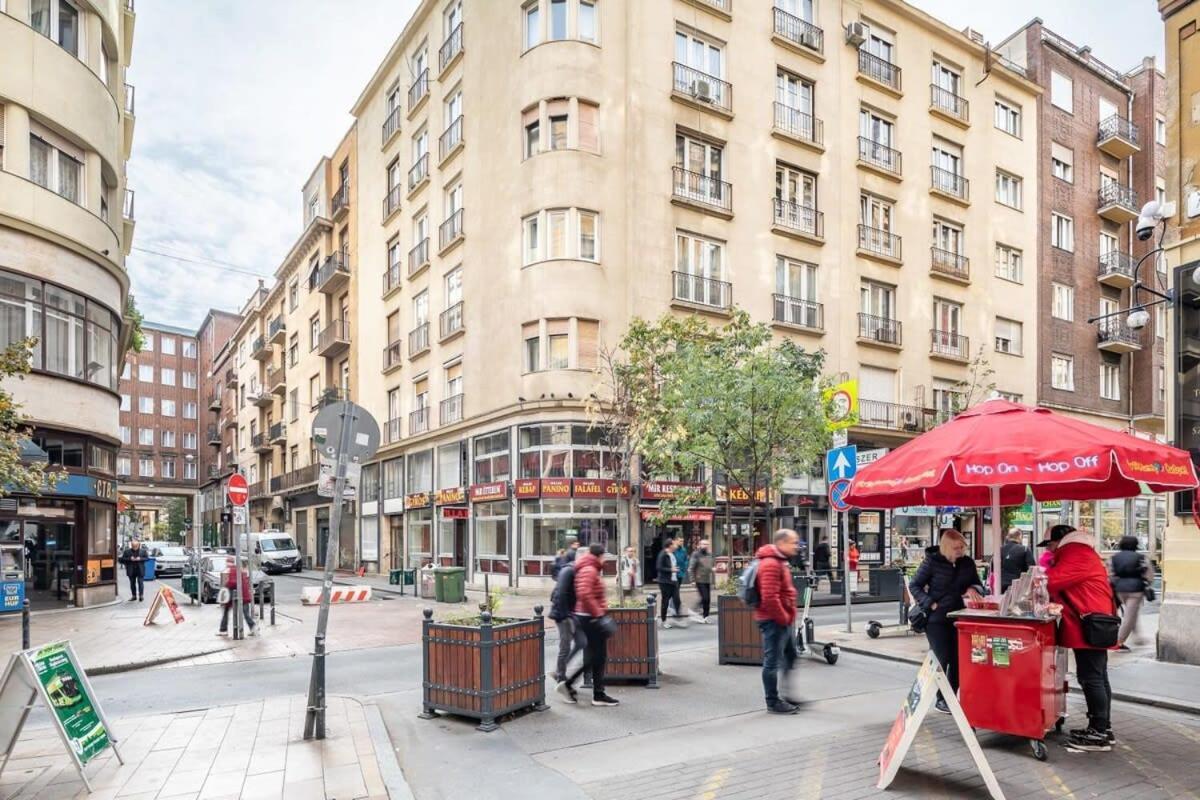 Super Central Convenient Apartment Budapest Luaran gambar